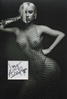 IGGY AZALEA signiertes 12x8 Foto Display FANCY & BLACK WIDOW COA
