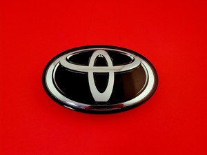 2018 2019 TOYOTA TUNDRA TACOMA FRONT GRILLE EMBLEM BADGE LOGO SIGN OEM (2018) | eBay