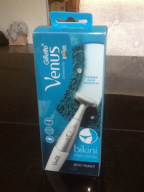 gillette venus bikini trimmer waterproof