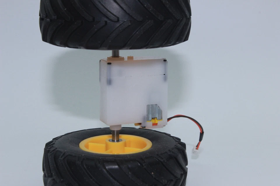 Siku 6777 6792 6735 6736 6795 Rear Axle John Deere Tractor RC Control 1:32 - Image 4 of 4