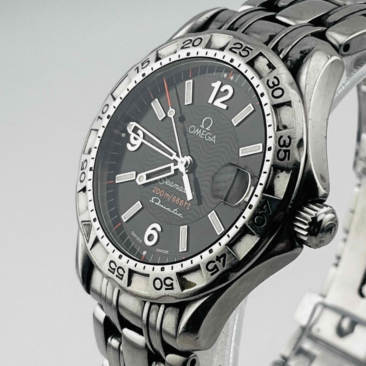 OMEGA Seamaster Quartz 200M 666ft Belt dirty Black Dial 36.1 OMEGA Seamaster Quartz 200M 666ft Belt dirty Black Dial 36.1