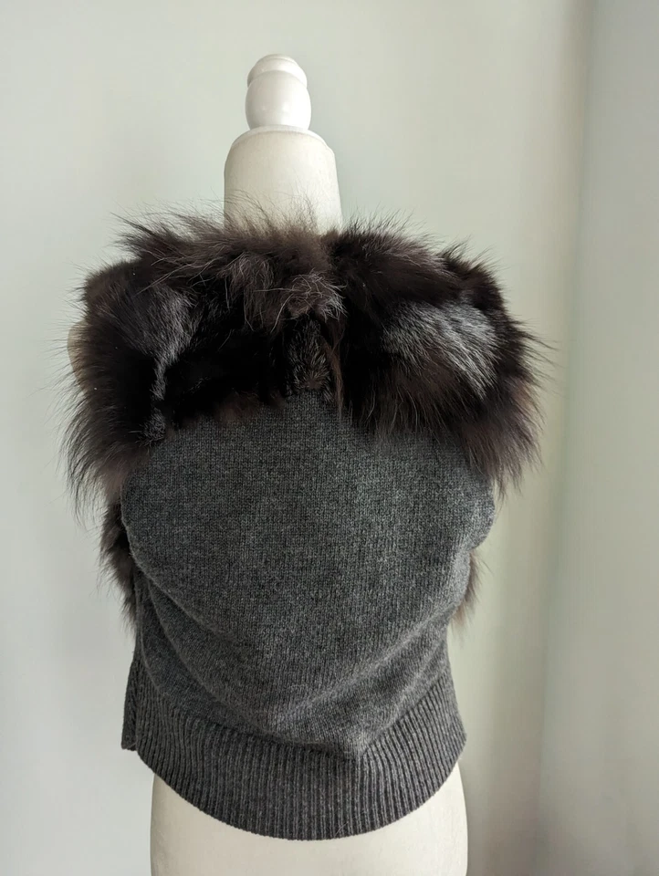 Chaleco Love Token con piel de zorro real gris talla S Foto 3 de 4