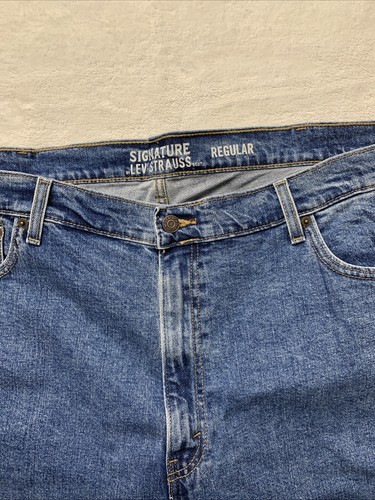 Levi Jeans Mens 44x30 Signature Blue Denim Straight Leg 5 pockets Levis - Picture 5 of 10