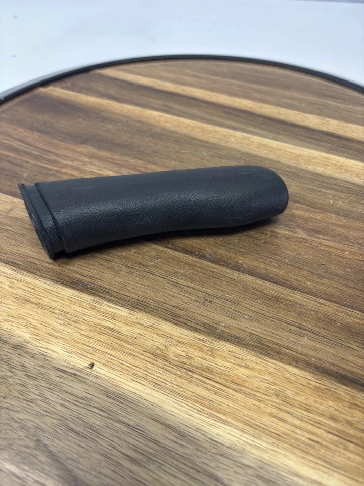 Cubierta de manija de freno de emergencia Land Rover LR2 2008-2012 Foto 3 de 4