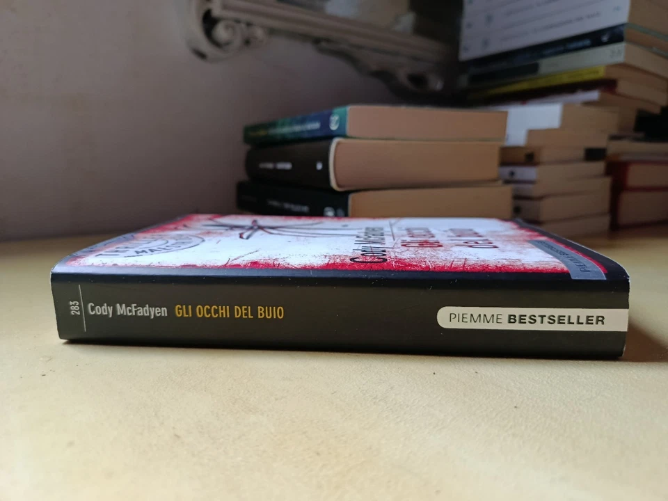 Gli occhi del buio, foto 3 di 4
