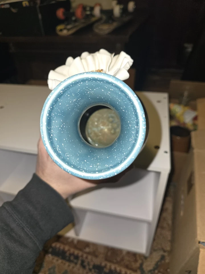 Jarrón Anthropologie flor dorada Foto 4 de 4