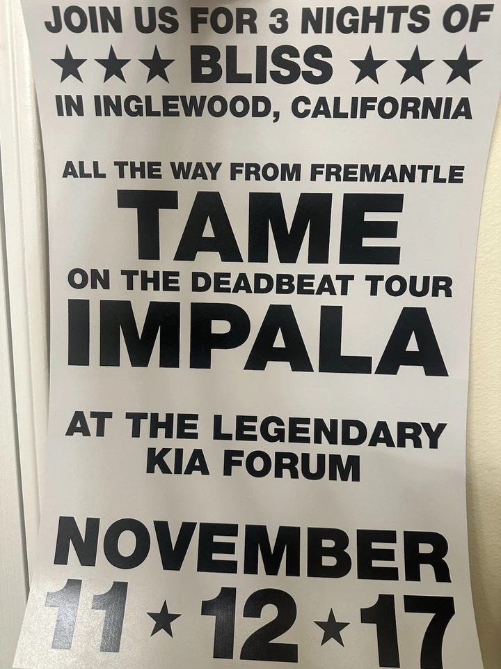 Póster Tame Impala Deadbeat Tour 2025 Kia Forum Inglewood California Foto 2 de 3