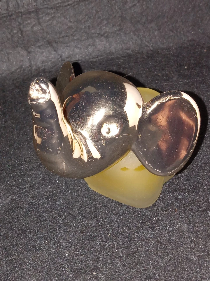 Perfume de colección Avon Good Luck Gold Elephant Imperial Garden Colonia 1,5 oz Foto 3 de 4