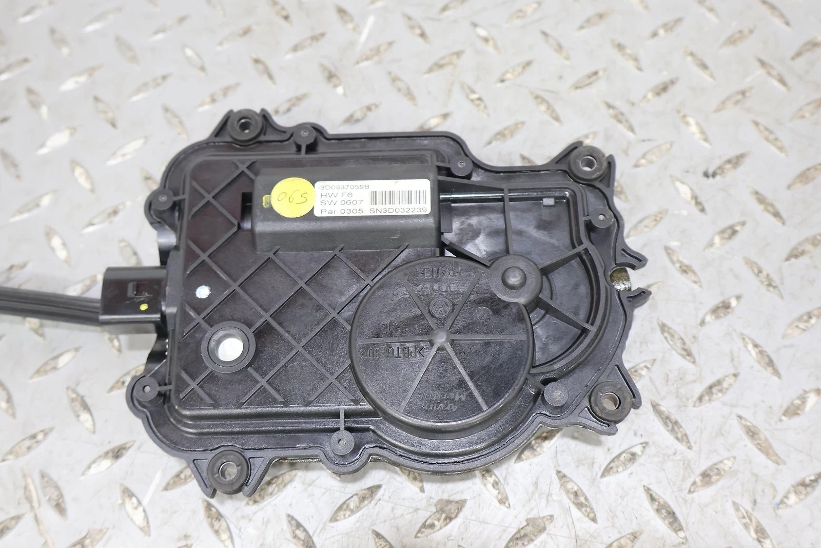 Bentley Flying Spur 2006-2012 Front Right Door latch