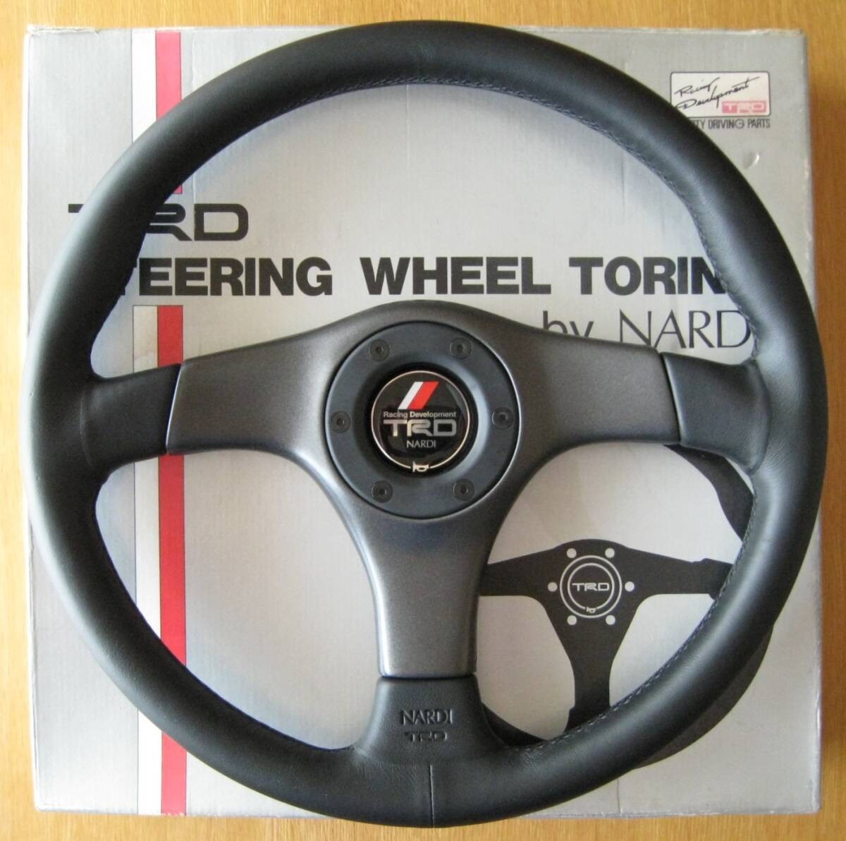 NARDI TORINO ステアリングホイール　TＲＤ NARDI TORINO ステアリングホイールTRD