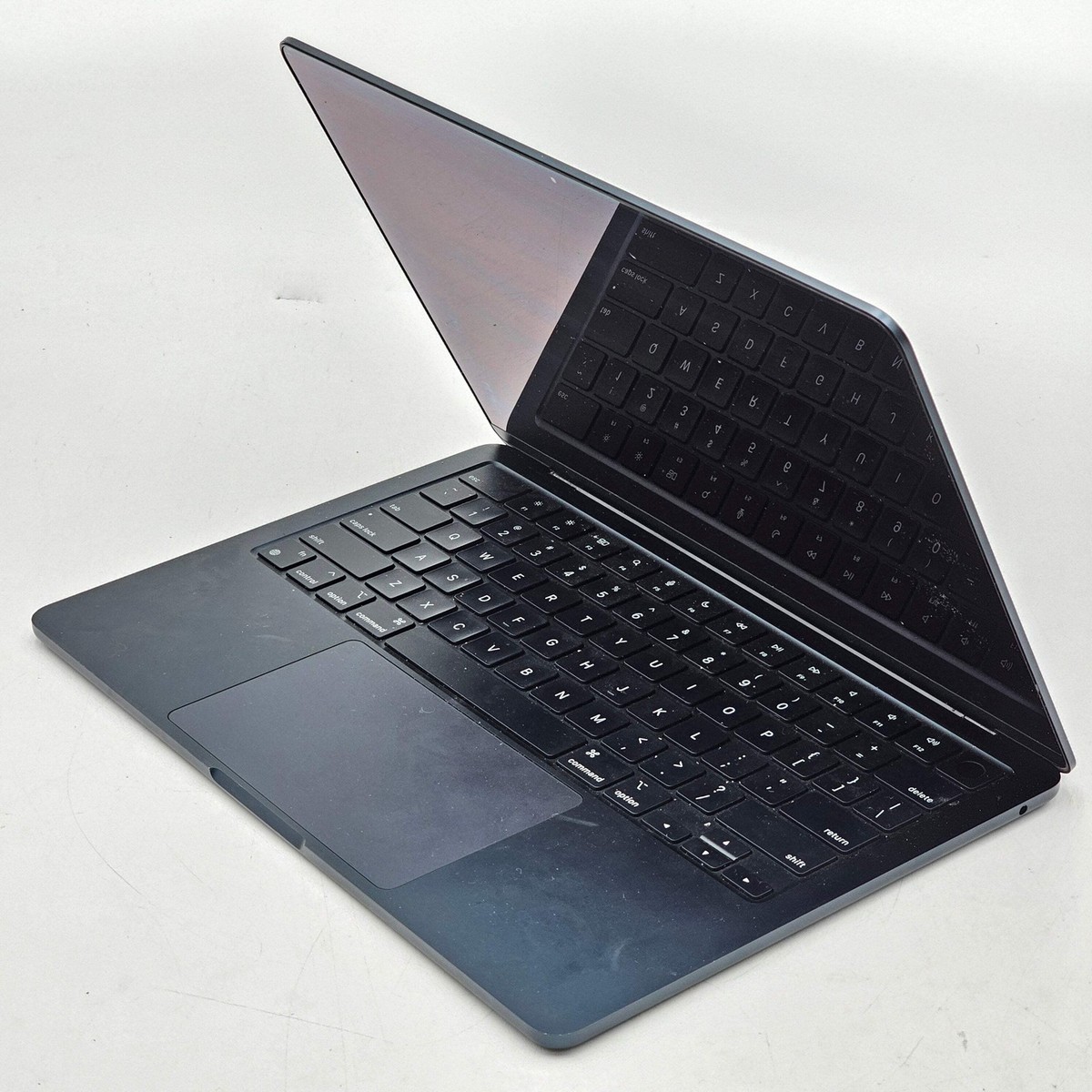 2022 Apple MacBook Air 13.6