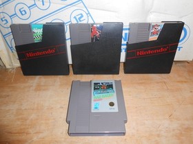 VTG 1985 Original Nintendo NES Bundle Lot Games Controllers Zapper Power Pad