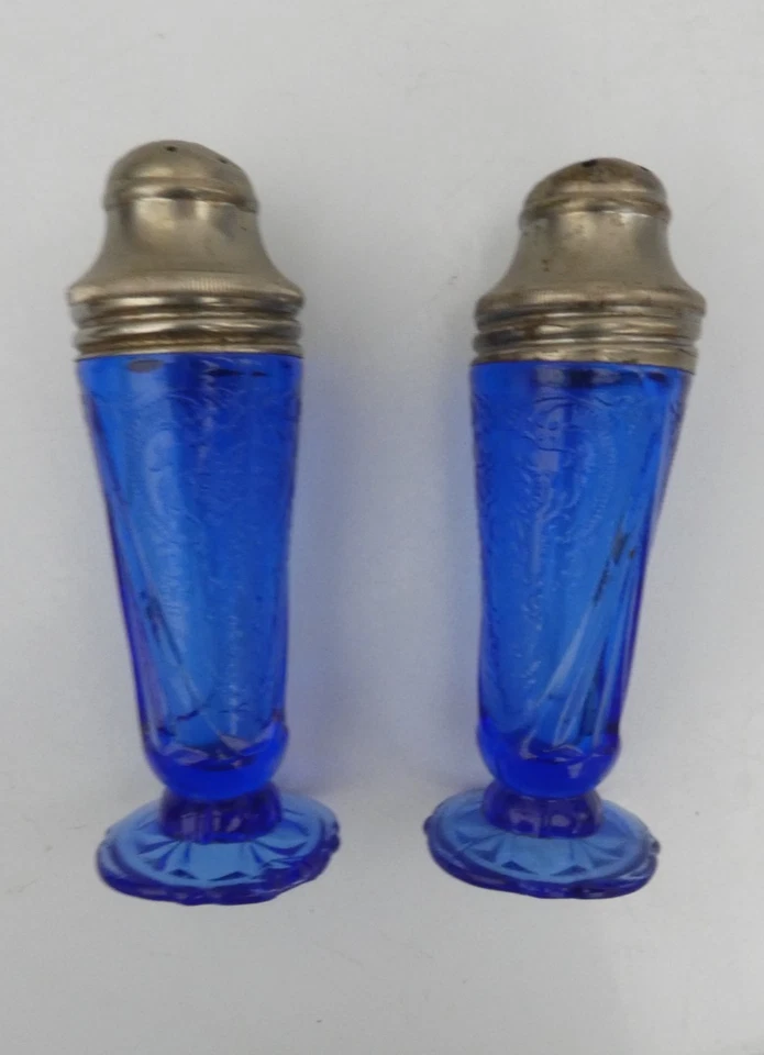 Hazel Atlas Lot 7 Cobalt Blue Glass Dishes And Royal Lace Salt & Pepper Shakers - Image 3 of 4