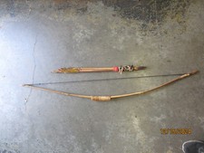 Vintage Native American Kids Bow & Arrows