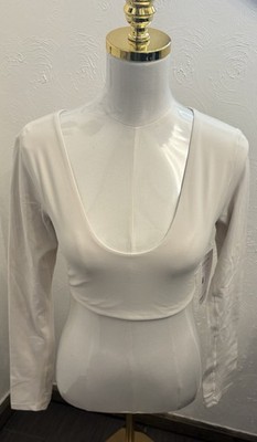 Athleta Transcend Scoop Crop Top Size Small Cream NWT Long Sleeve Stretch