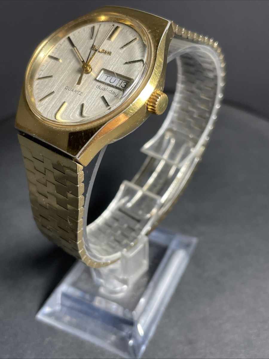 Vintage 1979 N9 Bulova Accutron Quartz Dual-Day Original Stainless