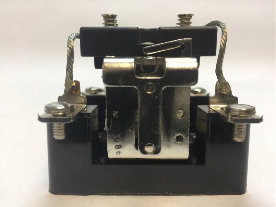 MIDLAND ROSS 302-11C100 RELAY 1HP 120/240VAC 1PH 25AMP 277VAC COIL 24VDC MIDTEX - Image 4 of 4