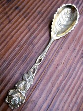 Mokkalöffel Motiv Hildesheimer Rose  12 cm lang  100 er Silberauflage.