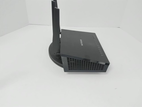 Netgear Nighthawk R6700v2 AC1750 Smart WiFi Router - Afbeelding 4 van 5