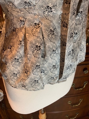 TESS SEIDIGES TOP SATIN BLUSE Hemd VINTAGE hoher Kragen PARIS MILANO elegant 1970 - Bild 7 von 12