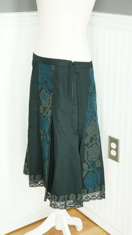 Falda Ann Taylor Loft Para Mujer 12 Pequeña Plisada Negro Encaje Dobladillo Floral Bordado  Foto 4 de 4