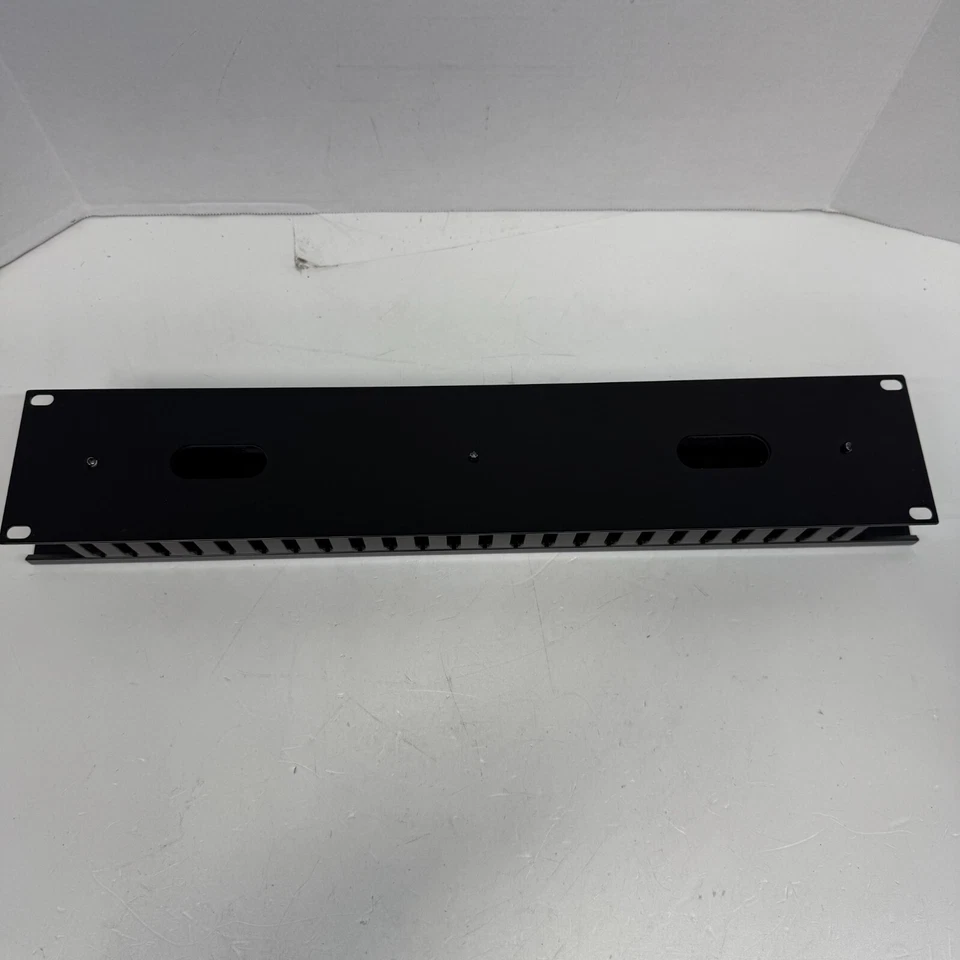 CablesToGo 03746 2U Horizontal Cable Management Panel – NEW - Image 2 of 4