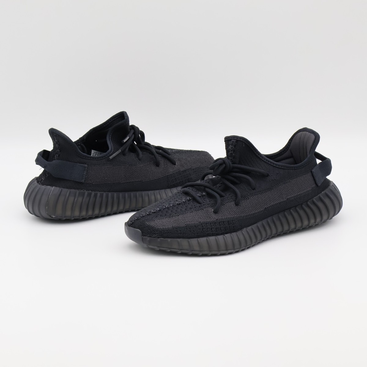 靴 adidas Yeezy Boost 350 V2 Black Shop Black Mens adidas Yeezy Boost 350 V2 Lace Up Sneakers