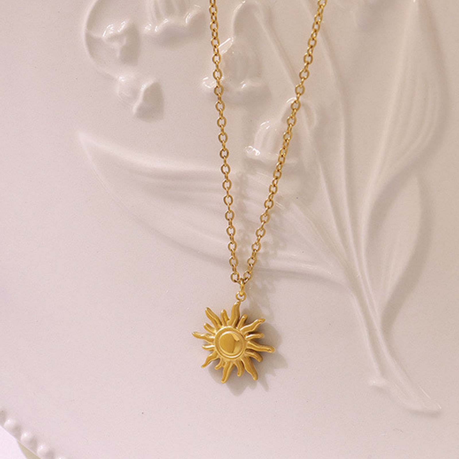 1Pc Fashion Woman Charm Gold Plated Stainless Steel Sun Pendant Chain Necklace