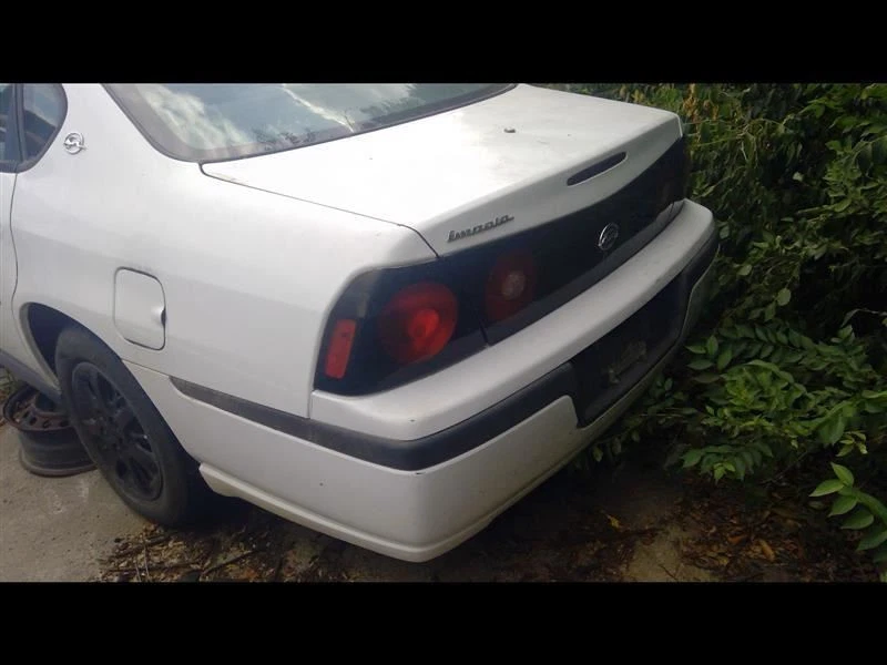 Radiator With Performance Pkg Opt WS6 Fits 04-05 GRAND PRIX 821575 - Imagem 4 de 4