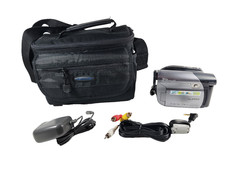 Samsung SC-DC173U DVD Camcorder with 34x Optical Zoom, Bundle