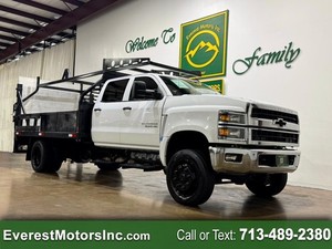 2022 Chevrolet Silverado 5500HD Chassis WT 4X4 CC 12FT STAKEBED LIFTGATE 6.6L