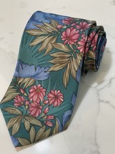 Vintage Viaggio Floral 100% Silk Tie 57.5 x 3.75 Hand Made in USA EUC!