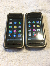PAIR NOKIA 5230 SMART PHONES & CHARGER