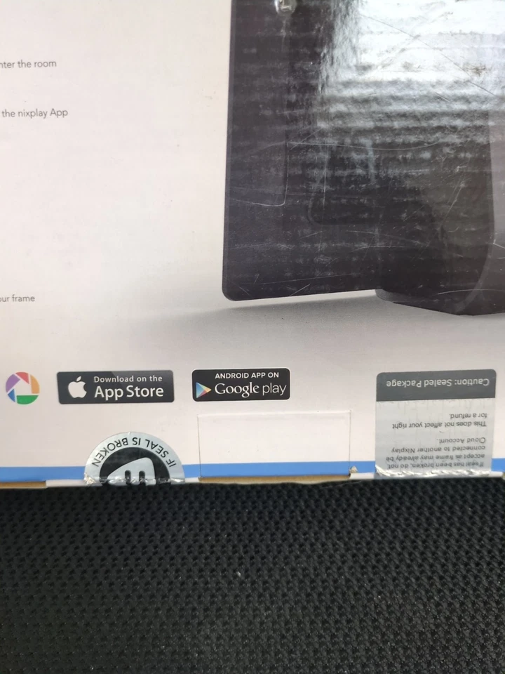 Nixplay W08C 8 inch Wi-fi Cloud Digital Photo Frame with Hi-Res Display - Image 2 of 4