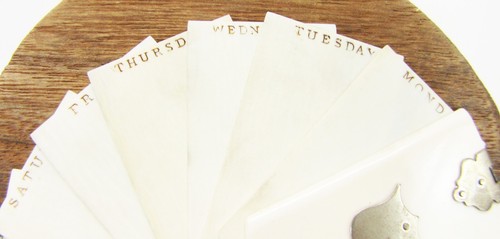 Victorian/Civil War-Era Bone Aide Memoire with Days of the Week - Picture 4 of 5
