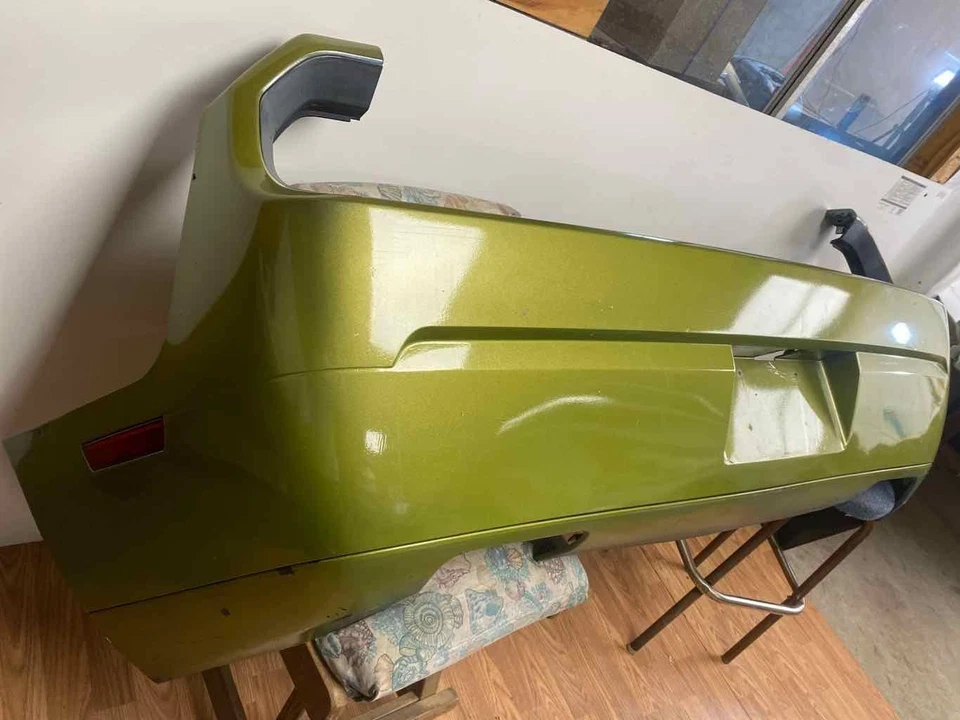 ПОДХОДИТ ДЛЯ 2008–2014 DODGECHALLENGER комплект заднего бампера одинарный выхлопной зеленый от оригинального производителя - Изображение 3 из 4