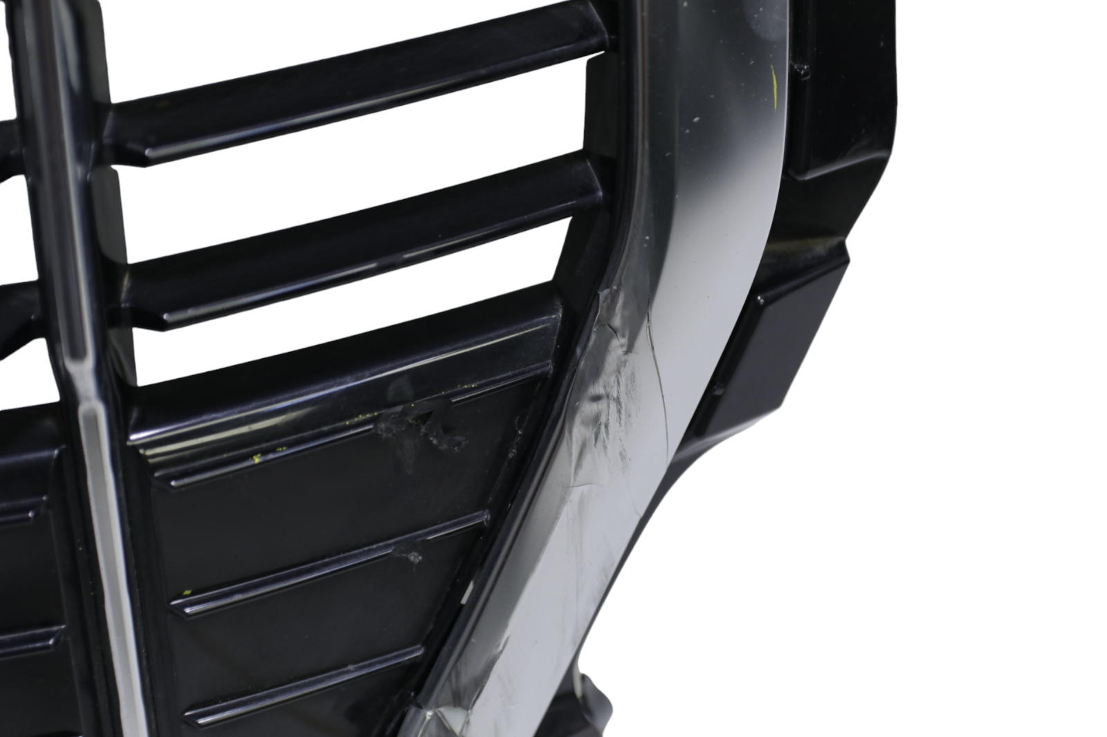 Audi Q3 Front Bumper Center Grille Assembly 83A853651E 2019 2020 2021