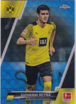 Topps Chrome Bundesliga 2022 No. 29 Giovanni Reyna Blue Wave Refractor 29/150