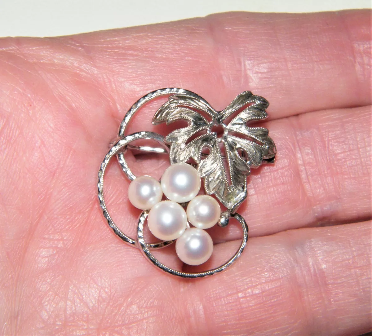 Mikimoto pearl deals pin