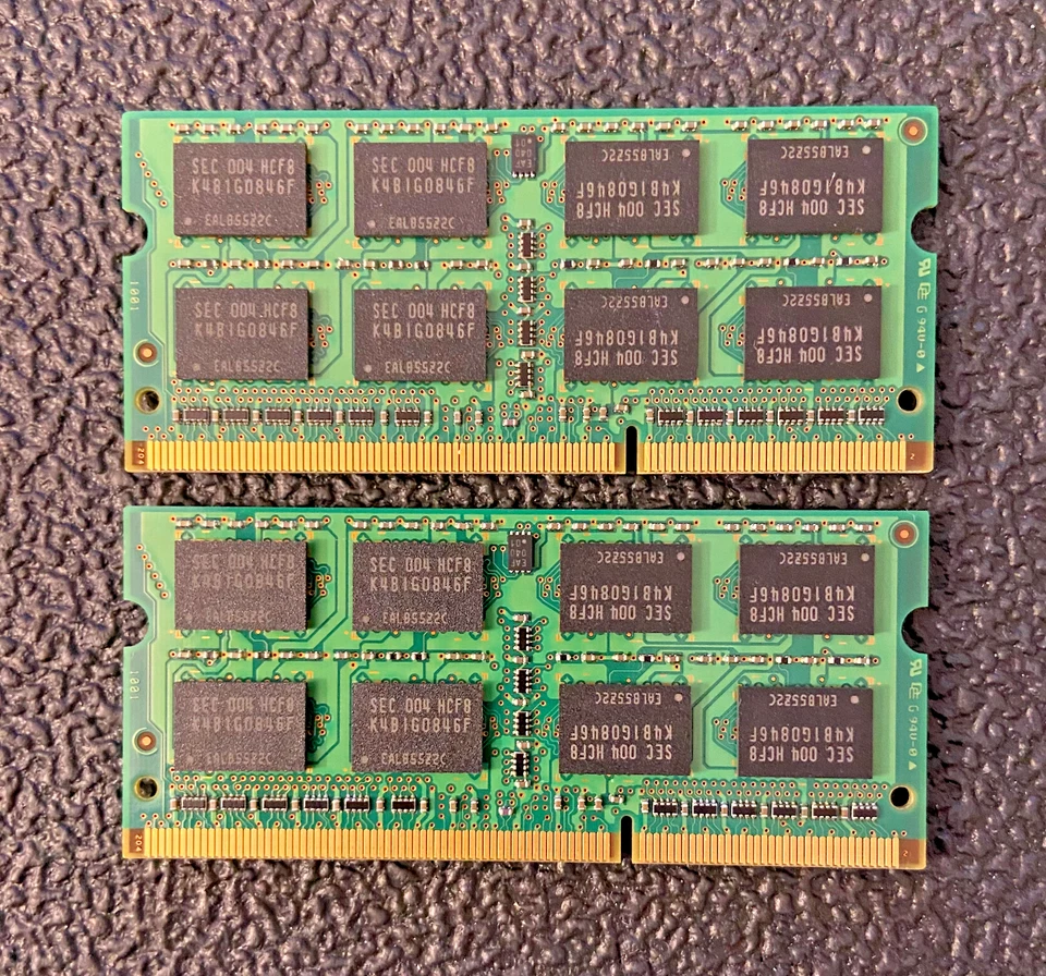 Samsung 4GB 2 X 2GB DDR3 PC3-8500S SODIMM Laptop Memory RAM M471B5673FH0-CF8 - Image 2 of 2