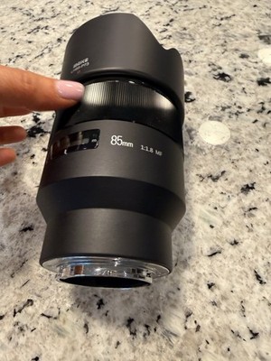 Meike 85mm f/1.8 Manual Focus Portrait Lens for Sony E-Mount w/ Hood