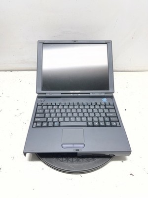 Sharp PC-3040 Intel Pentium 100MHz 640KB NO HDD