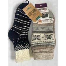 MukLuks Slipper And Cozy Cabin Soft Womens Socks One Size 6-10 2 pair NWT New