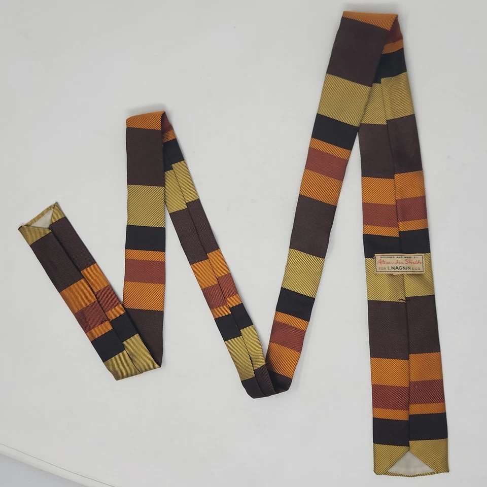 Corbata Alexander Shields años 50 100 % seda cuadrada rayas 2-1/4x53" de colección Magnin Foto 3 de 4