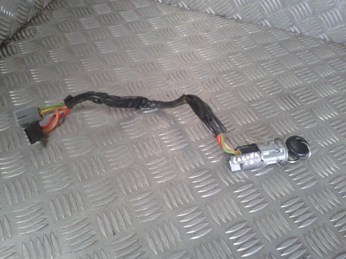 Neiman + Clef - RENAULT LAGUNA II (2) phase 1 1.9 DCi 120CV de 2000 à 2005 - Picture 1 of 4