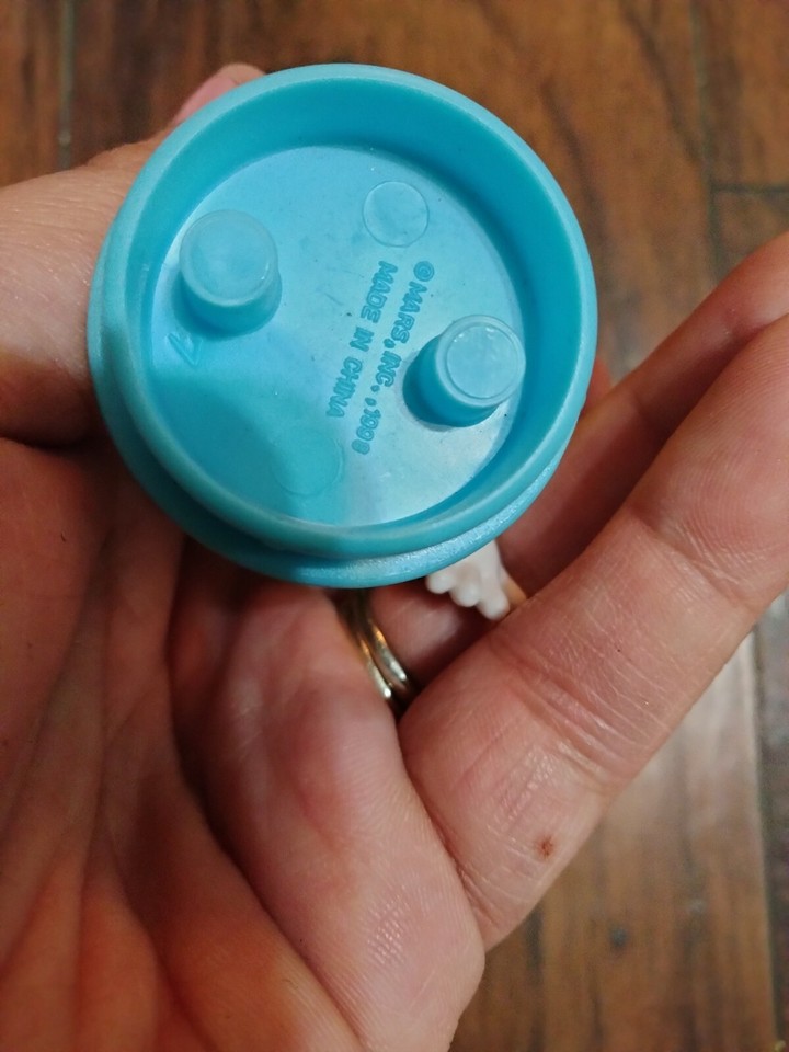 1998 Mars M&M’s Girl Easter gogo boots Candy Topper M&M Figurine