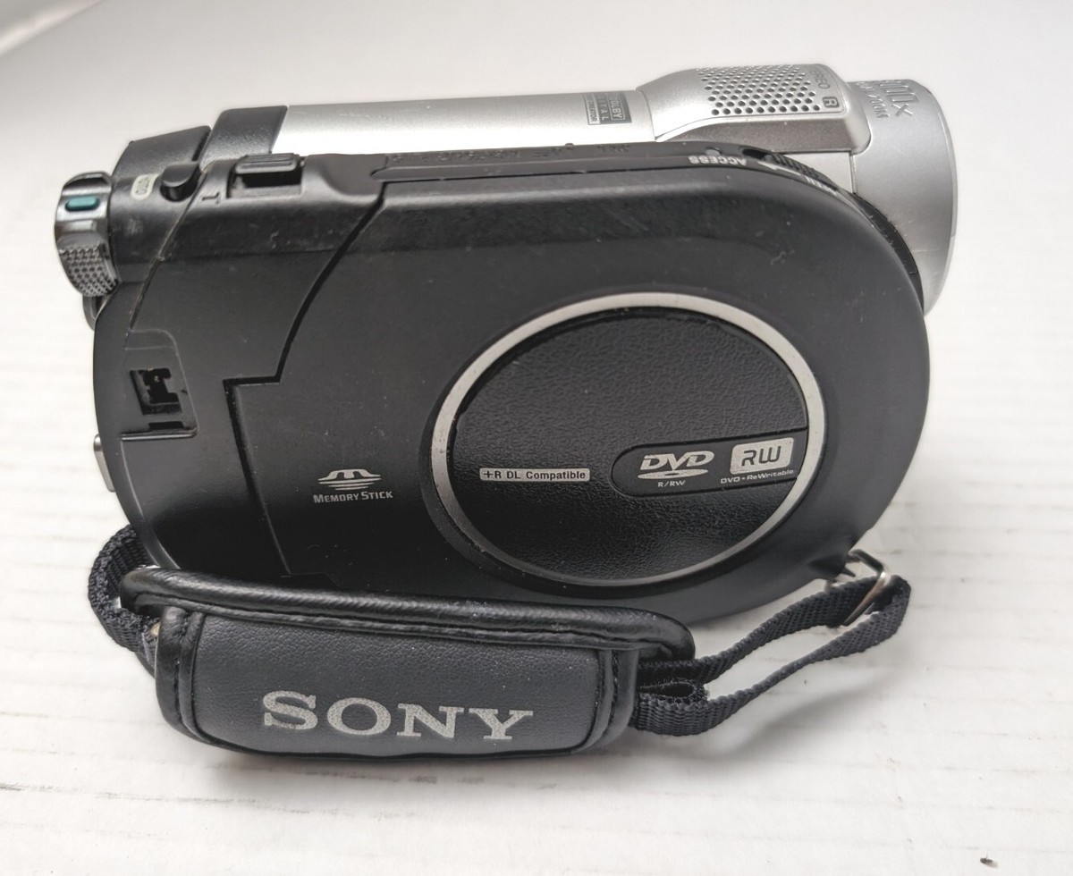 Sony DCR-DVD610 Handycam 40X Zoom Hybrid DVD Camcorder Camera