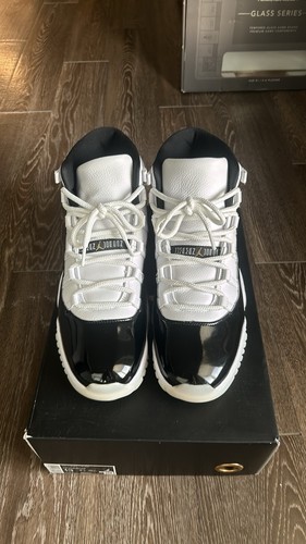 Jordan 11 Gratitude