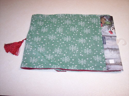 NWT Christmas tapestry table runner with end tassels 13" X 70" - Picture 3 of 3