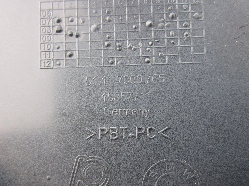 RG403113 BMW M3 2008 09 2010 2011 2012 2013 parachoques delantero gancho de remolque tapa OEM Foto 3 de 4